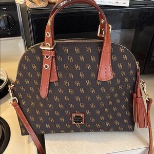 NWOT Dooney & Bourke Brown Gretta Sachel